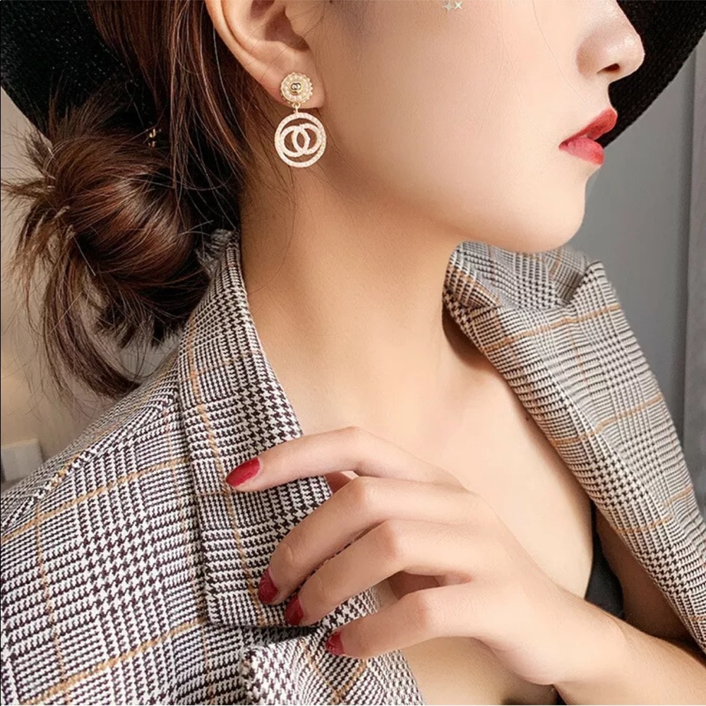 New 18k gold white pearl earrings ear ring set - Picture 9 of 9